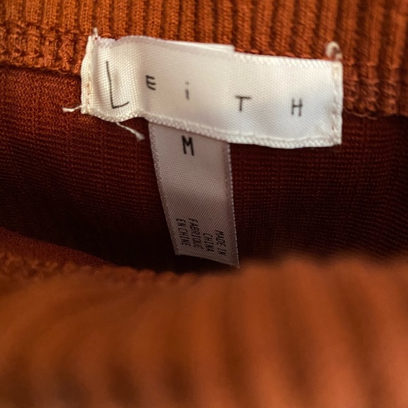 Ribbed Knit Pencil Skirt - Picture 3 of 3